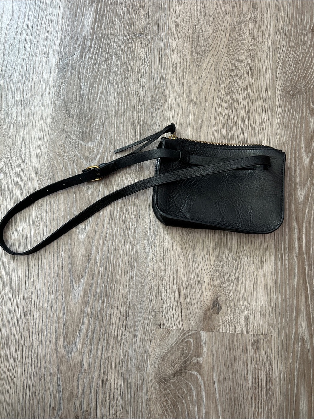 Madewell Black Leather Crossbody with Gold Hardware - Picture 4 of 5